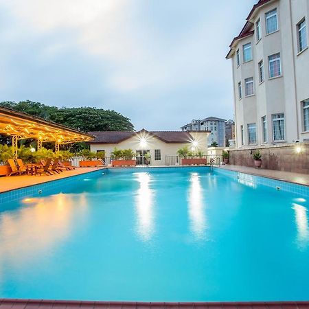 The Congress Hotel Accra Bagian luar foto
