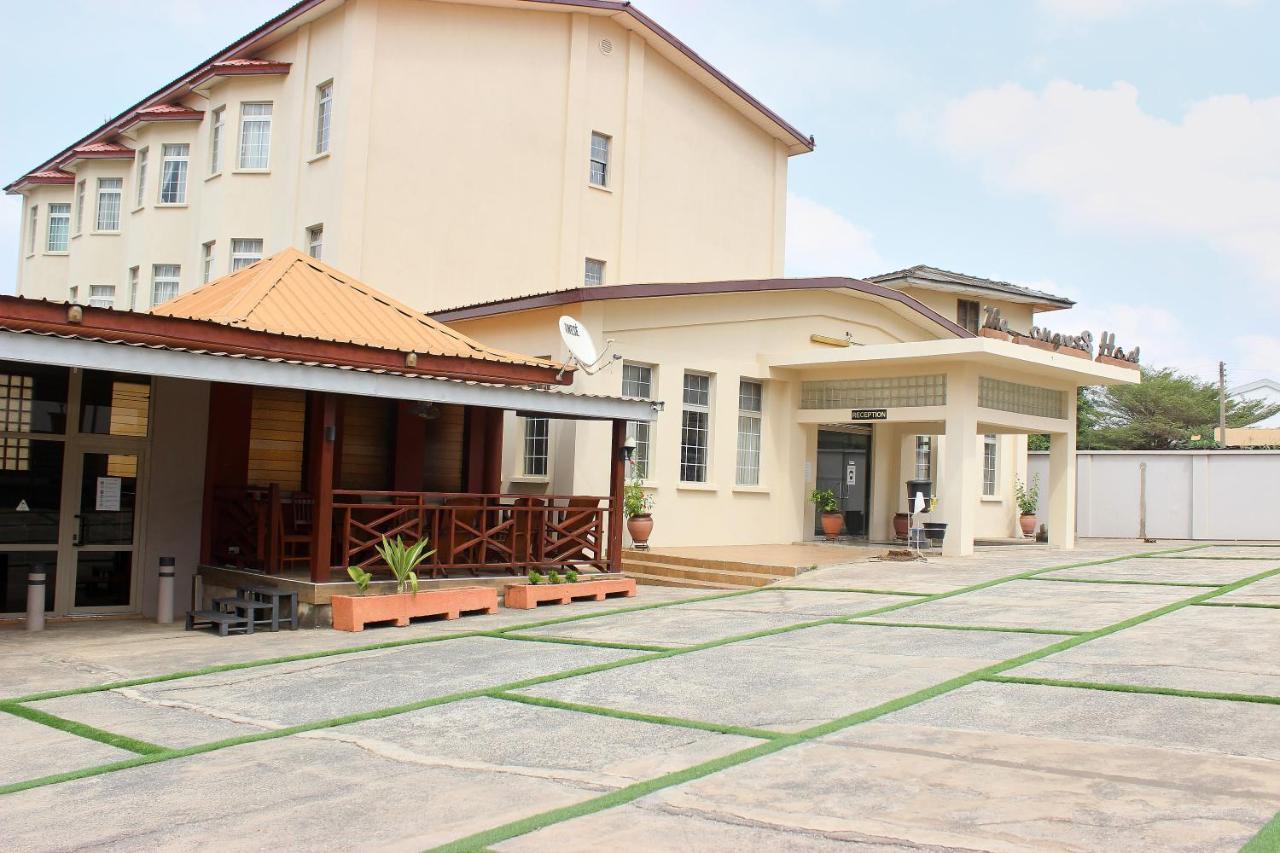 The Congress Hotel Accra Bagian luar foto