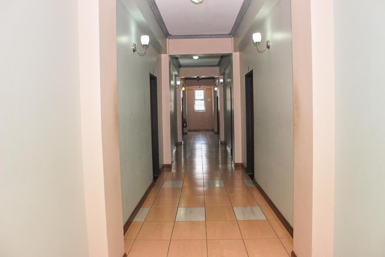 The Congress Hotel Accra Bagian luar foto