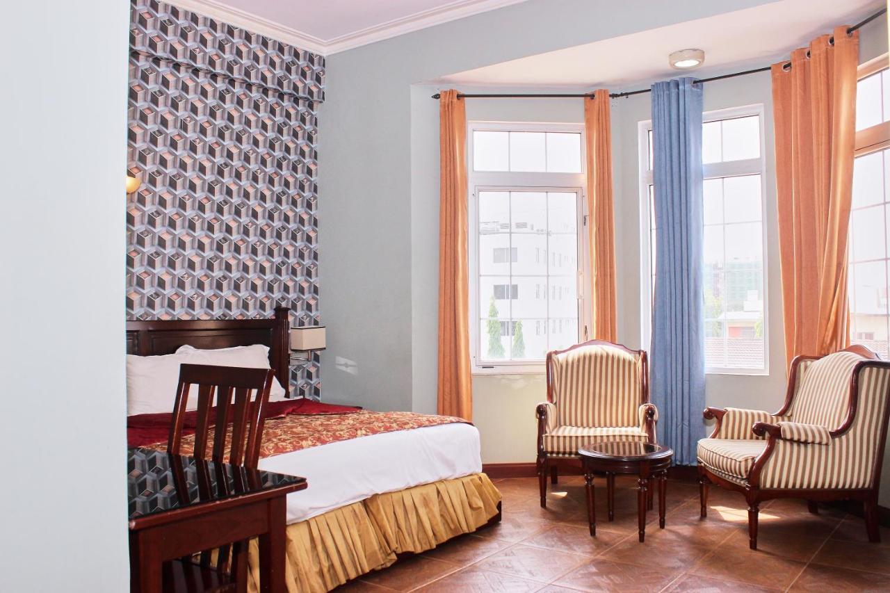 The Congress Hotel Accra Bagian luar foto